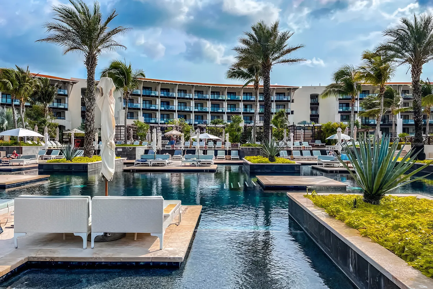 Unico Riviera Maya Resort certificate